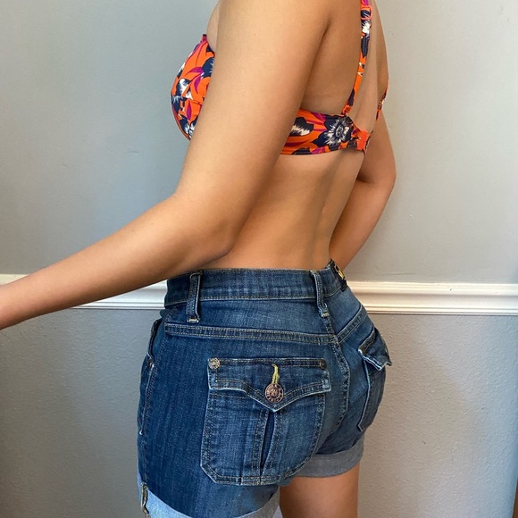 Gorgeous Orange Twist bikini top - Picture 3 of 7